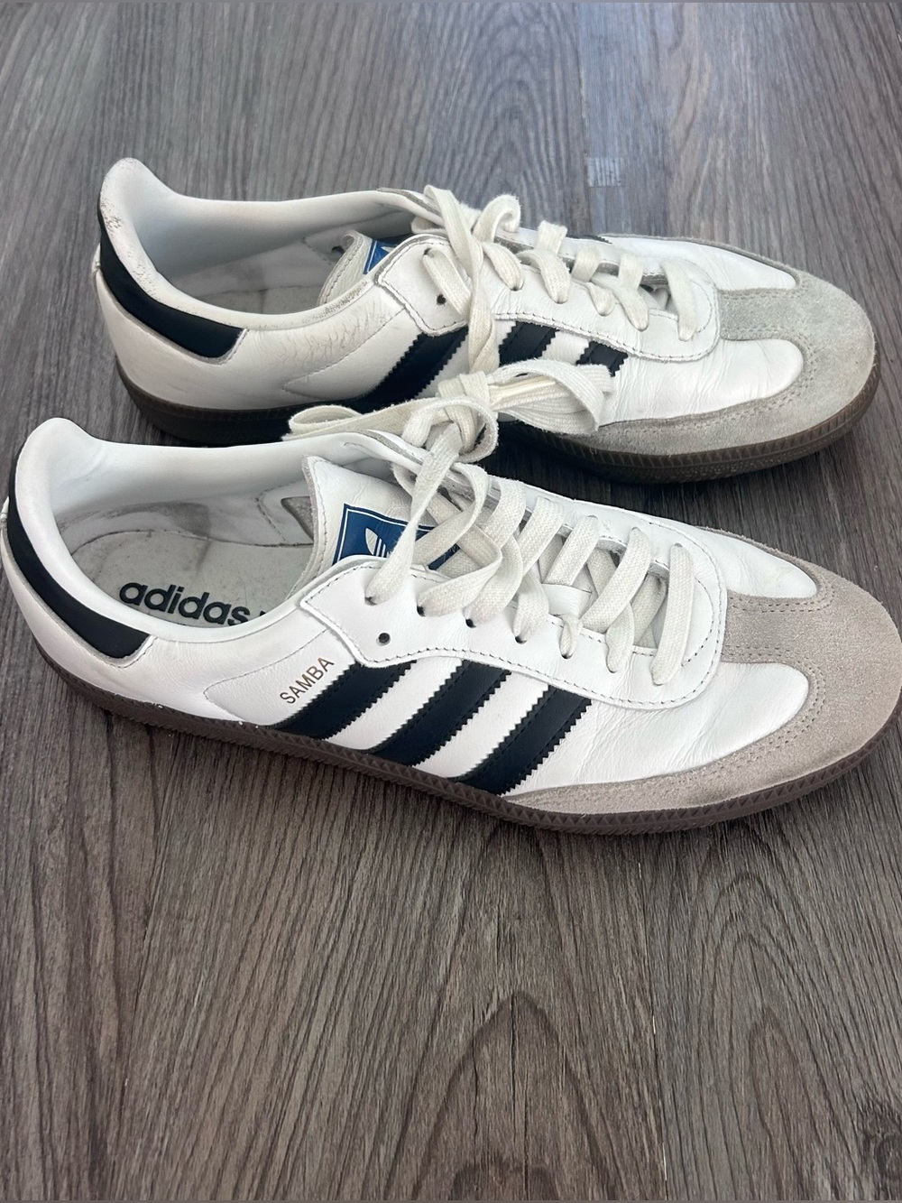 Adidas men’s Sambas size 9